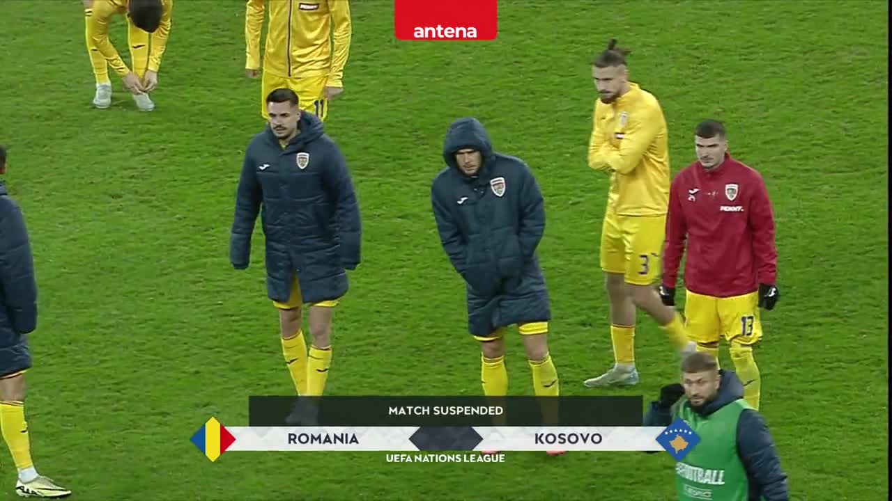 Arbitrul meciului Romania - Kosovo, la telefon