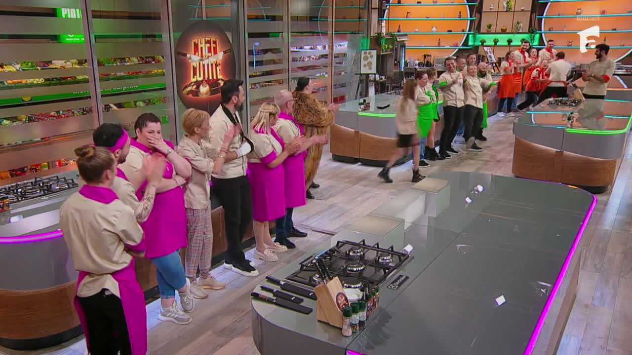 Chefi la cuțite | Sezonul 15, 6 mai 2025. Chef Richard folosește o amuletă! Aduce trei concurenți din bootcamp în echipe