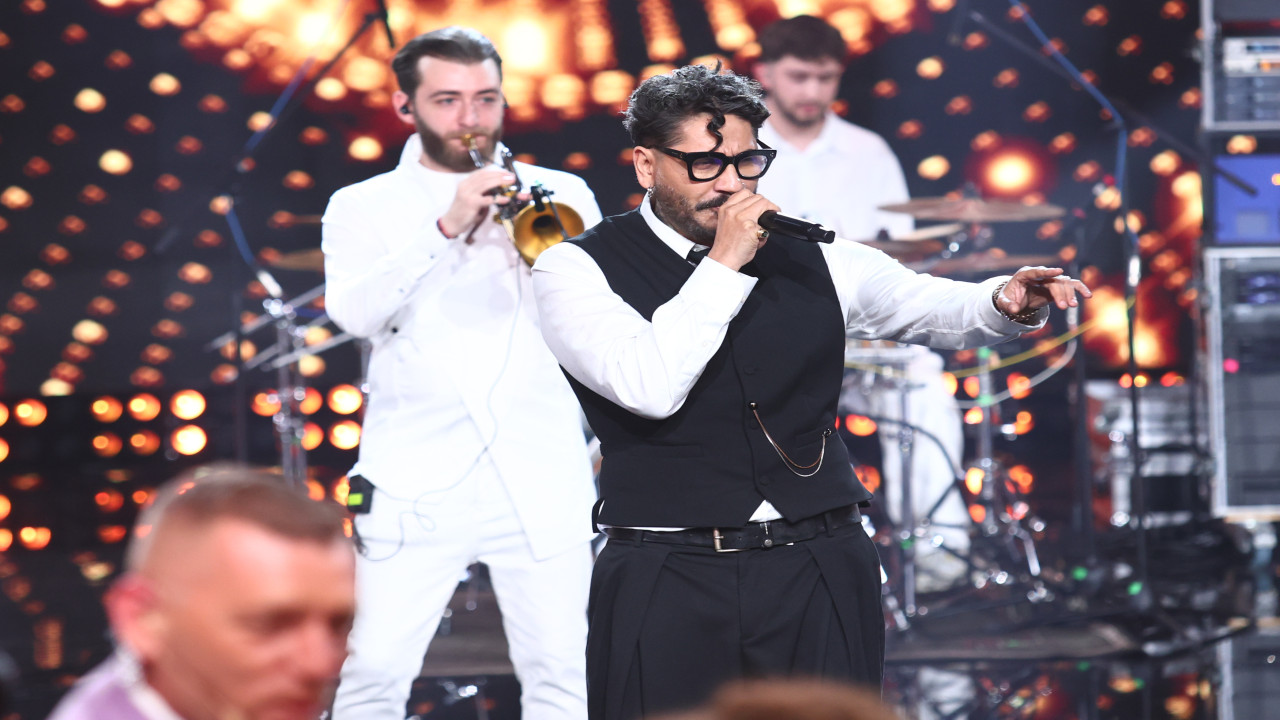 Revelionul cel mai neBUN 2026! Connect-R c&acirc;ntă cele mai tari piese