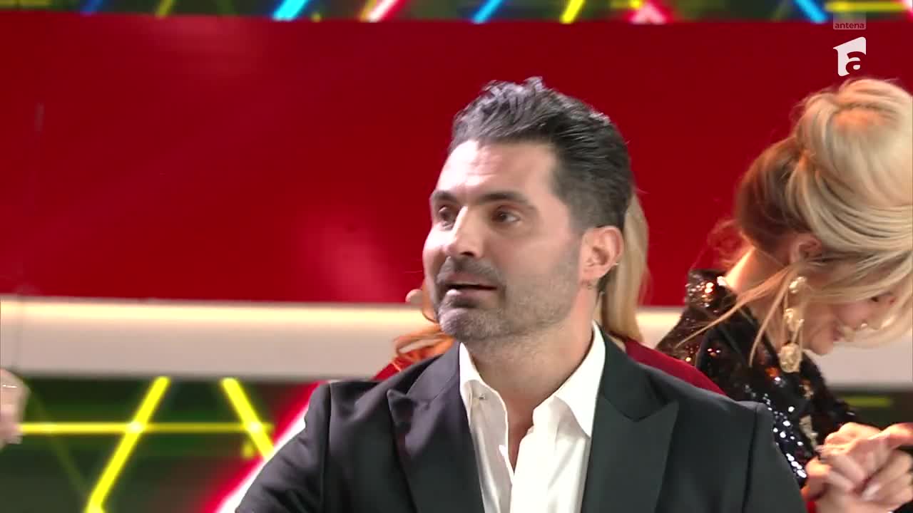 Bătălie pe veselie, 31 decembrie 2025. Anca Neacșu și Jean de la Craiova c&acirc;ntă piesa Bărbate cu sticla &icirc;n gură!