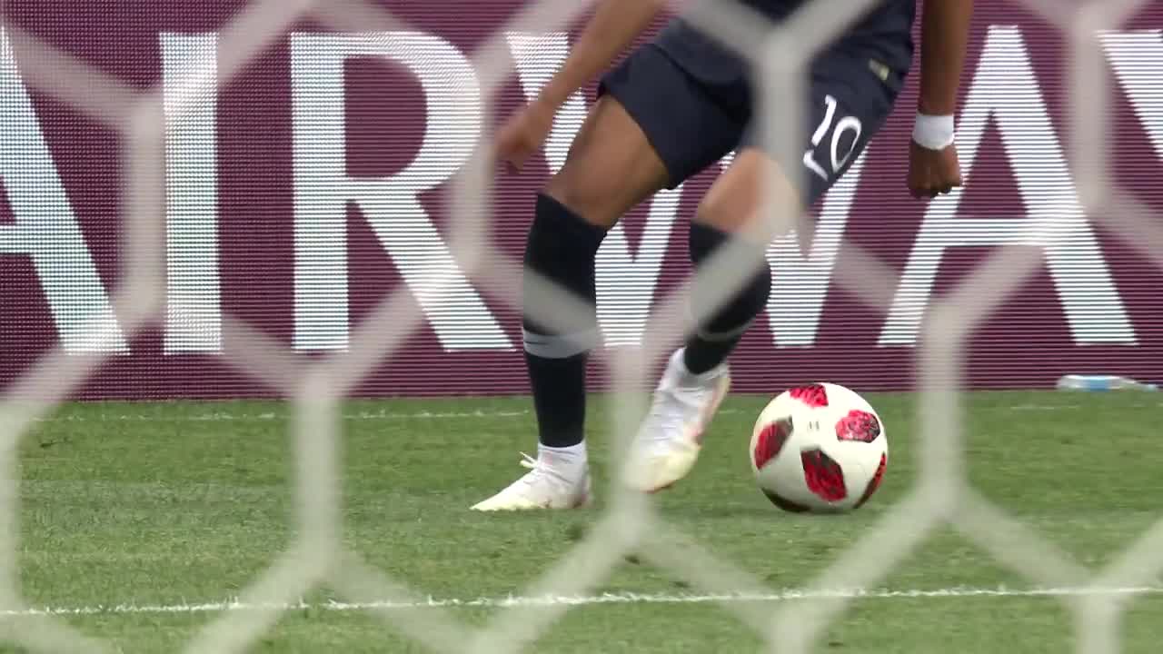 Prezența Franței la Mondiale a generat mereu povești