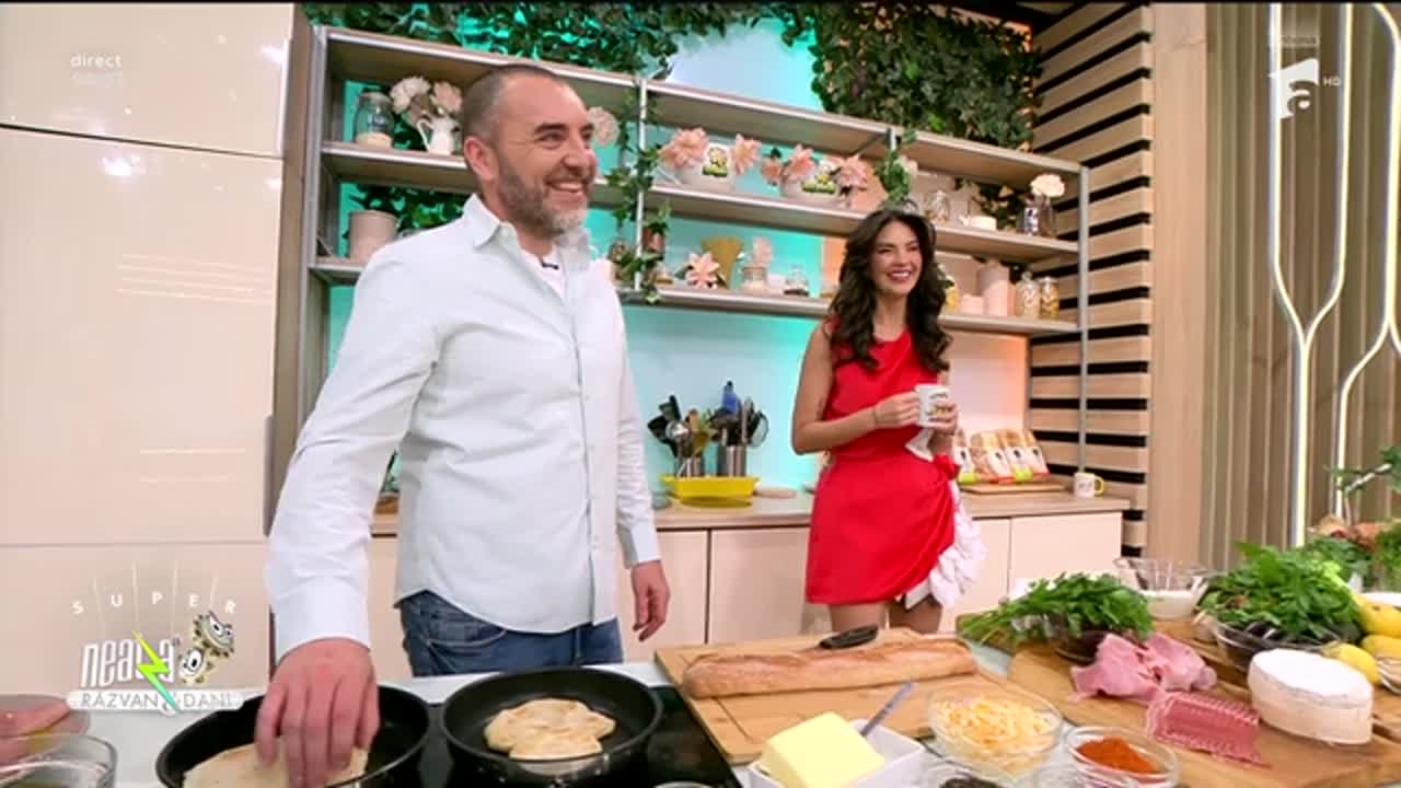 Super Neatza. Ce a visat Dani Oțil &icirc;n noaptea precedentă: Am o vezică plină, așa așa așa!
