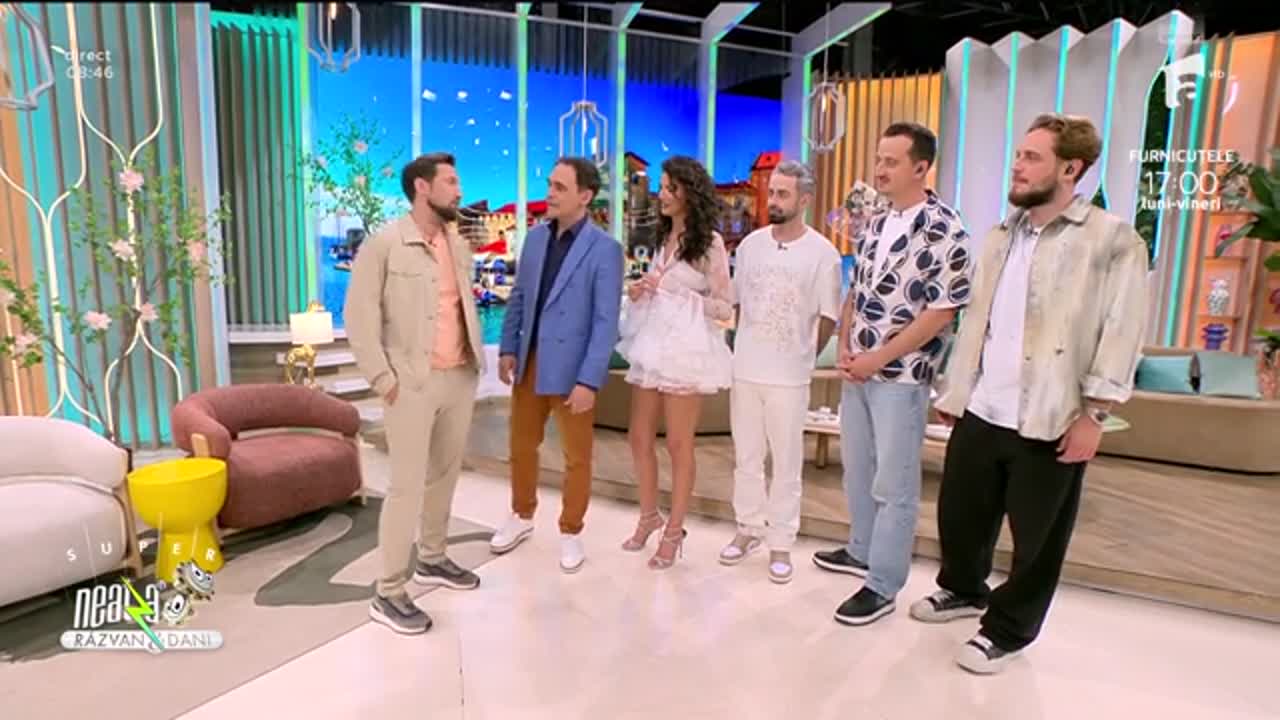 Super Neatza. La mulți ani, Oana!