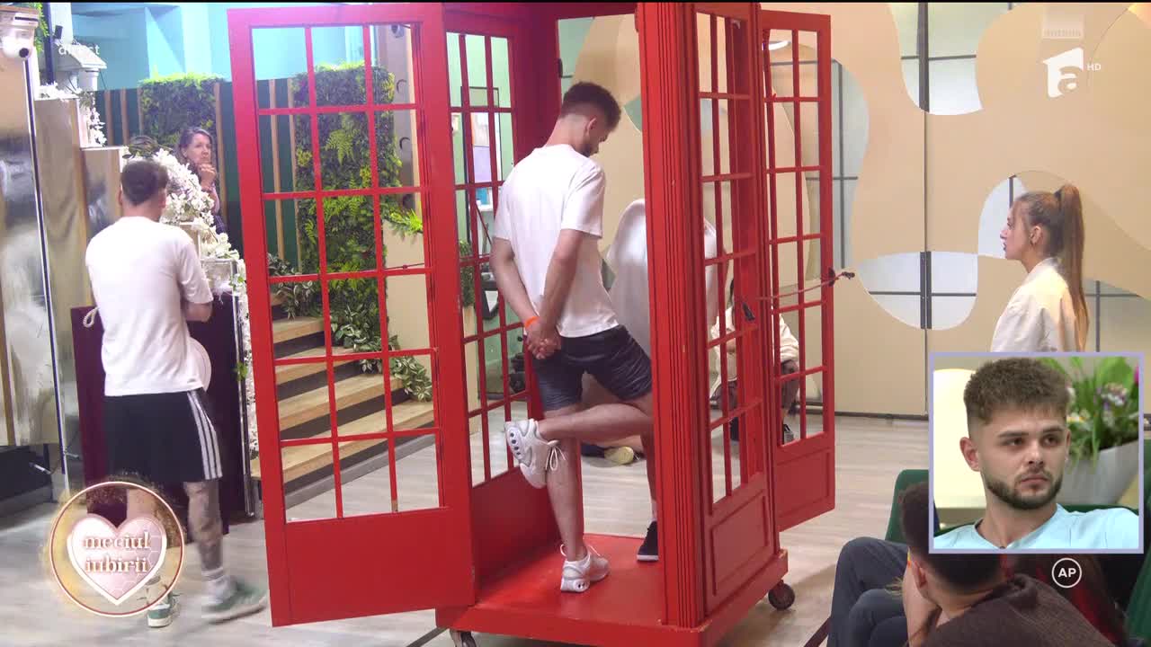 Mireasa sezonul 13. Ema a c&acirc;știgat task-ul Cabina Telefonică!