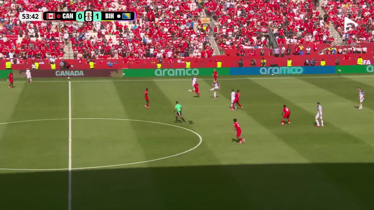 Demirovic ratează singur cu portarul | Canada - Bosnia