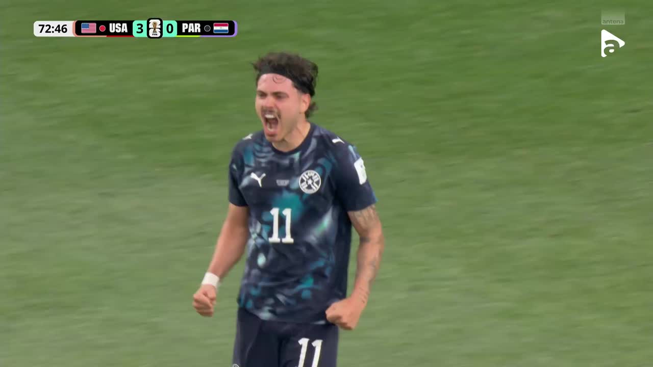 Mauricio marchează cu un șut la colțul lung | SUA - Paraguay