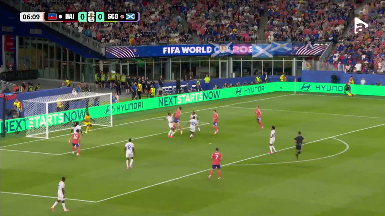 Scott McTominay trimite cu capul peste transversală | Haiti - Scoția