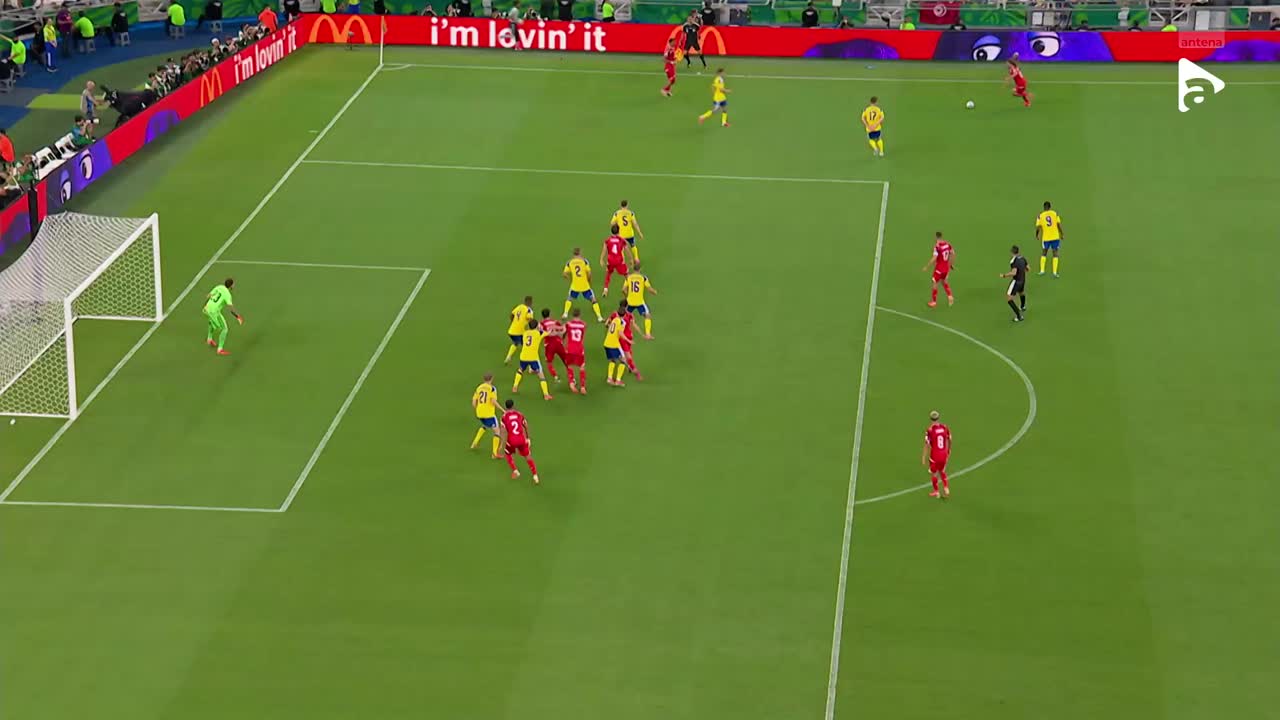 Omar Rekik înscrie cu capul, profitând de o centrare excelentă | Suedia vs Tunisia