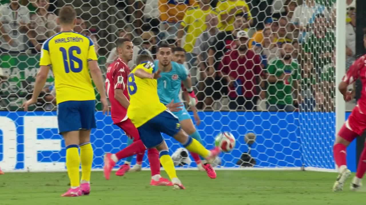 Yasin Ayari deschide scorul cu un șut &icirc;n vinclu din afara careului | Suedia vs Tunisia