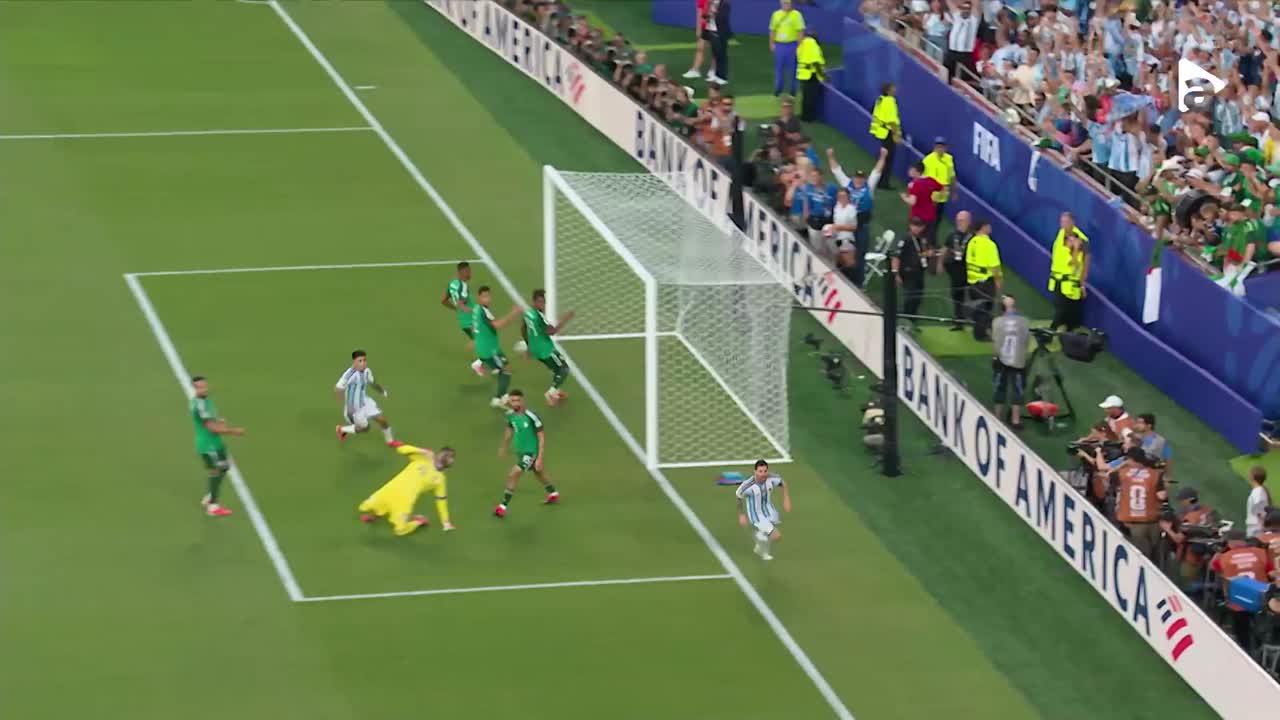 Gol anulat! Lionel Messi este surprins în poziție de offside