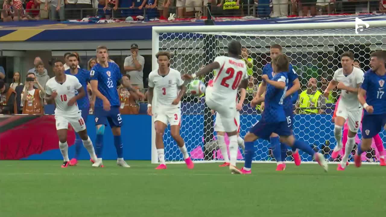 Noni Madueke este faultat de Luka Modric | Anglia - Croația