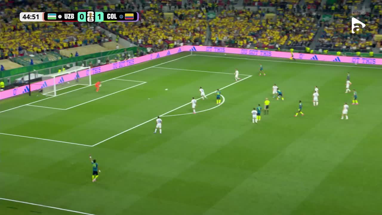 James Rodriguez a șutat pe lângă poartă | Uzbekistan - Columbia
