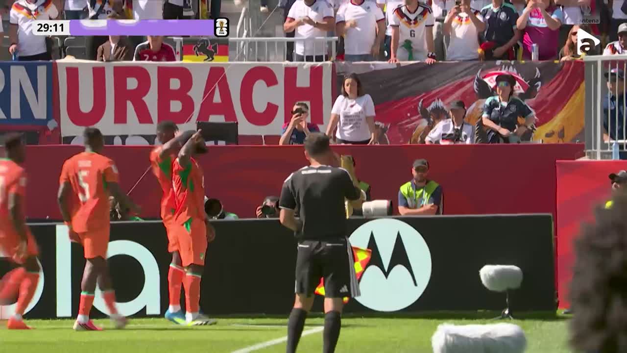 Kessie îl învinge pe Manuel Neuer cu o execuție din apropierea porții | Germania - Coasta de Fildeș