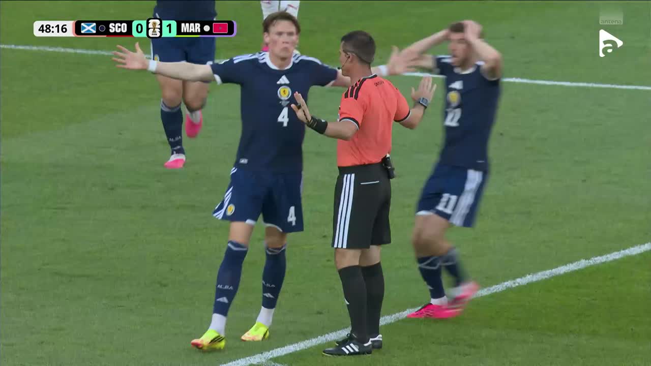 McGinn cade în careu și cere penalty | Scoția - Maroc