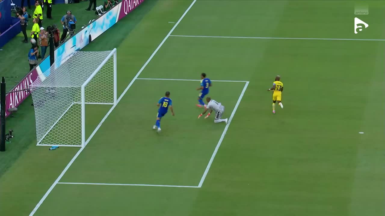 Enner Valencia este aproape de gol, dar portarul respinge salvator | Ecuador - Curacao