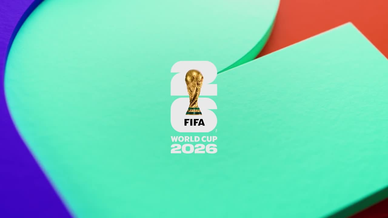 Shakira este prezentă la meci și &icirc;și salută fanii! | Argentina - Austria