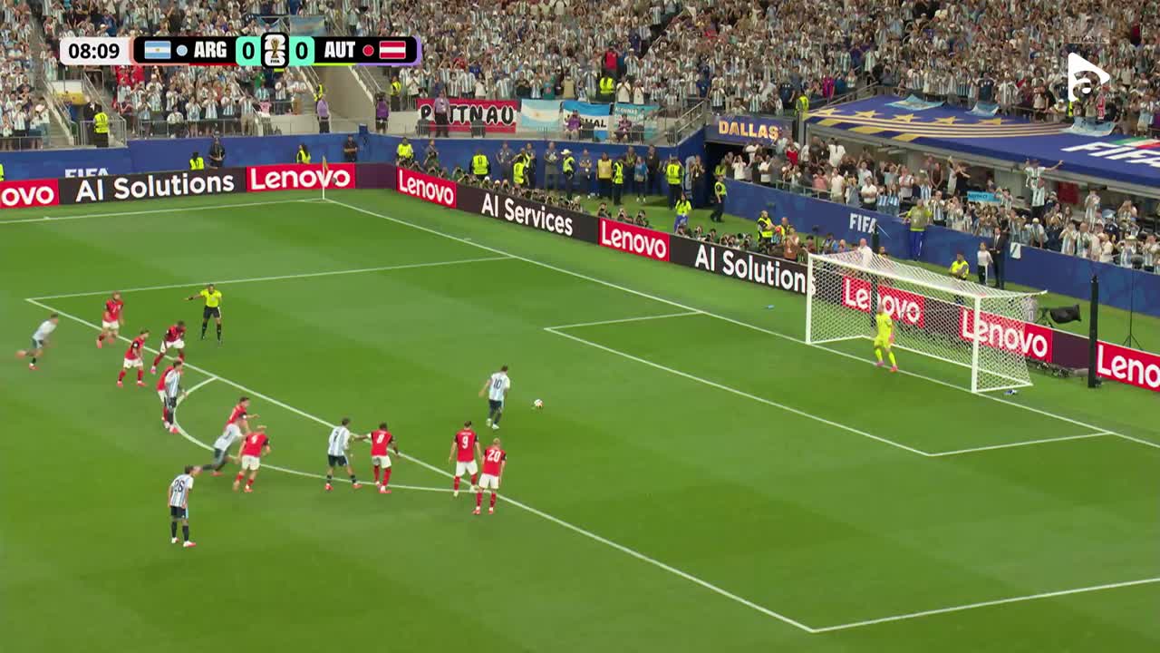 Argentina obține lovitură de la 11 metri, dar Lionel Messi irosește ocazia | Argentina - Austria