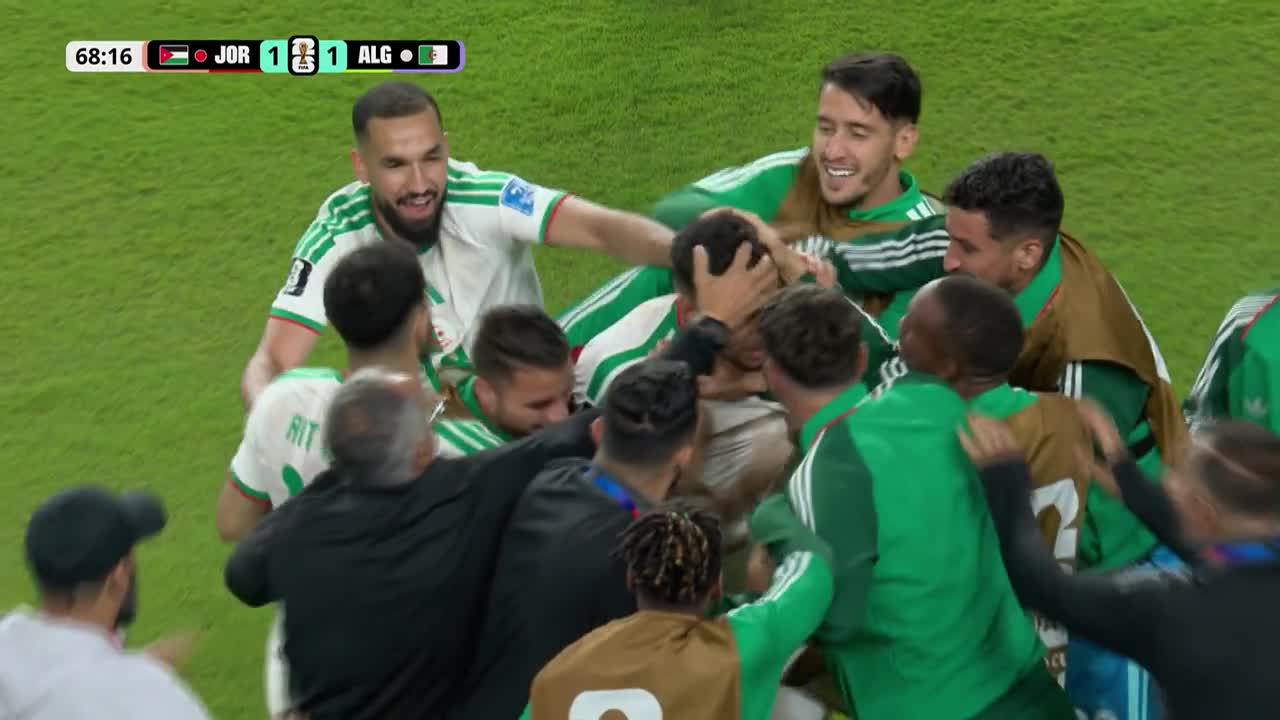 Mohamed El Amine Benbouali se &icirc;nalță la corner și egalează (min. 69) | Iordania - Algeria