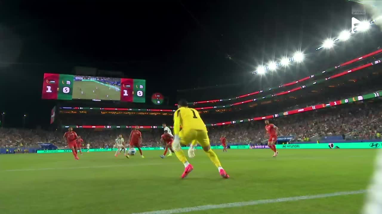Mohamed El Amine Benbouali reia cu capul, dar portarul reține  | Iordania - Algeria