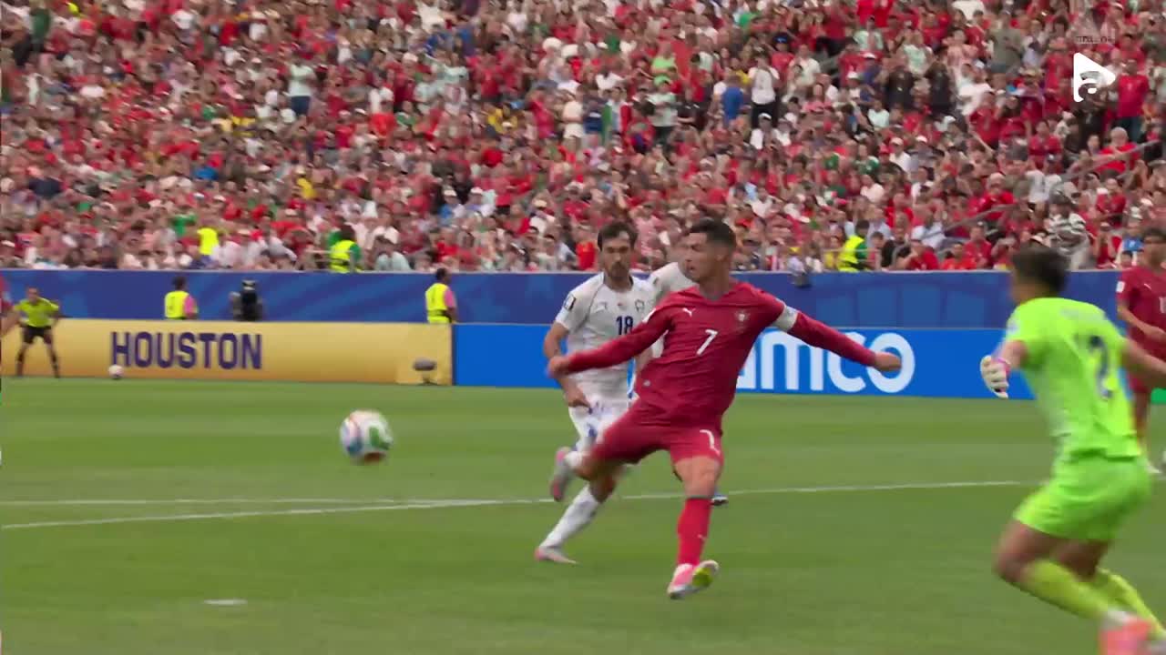 Cristiano Ronaldo ratează din careu și se resimte după fază | Portugalia - Uzbekistan