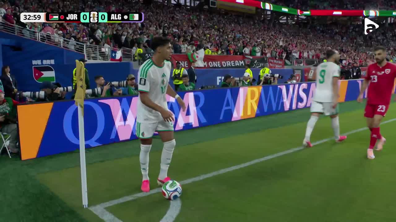 Ryiad Mahrez irosește o șansă mare! Șut cu vârful ghetei, salvat de Yazeed Abu Laila  | Iordania - Algeria