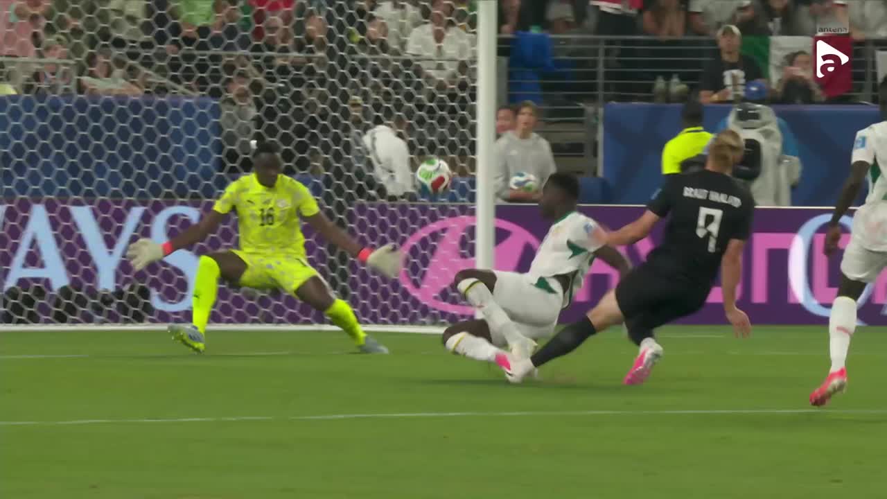 Erling Haaland își ia revanșa și marchează pe contraatac | Norvegia - Senegal