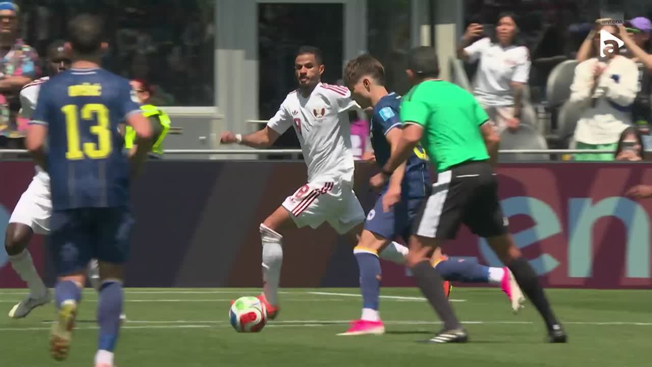 Esmir Bajraktarevic șutează, Mahmud Abunada respinge | Bosnia - Qatar