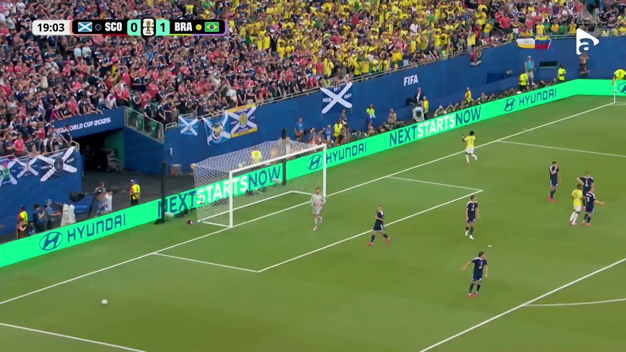 Vinicius șutează periculos, dar mingea trece pe lângă poartă | Scoția - Brazilia