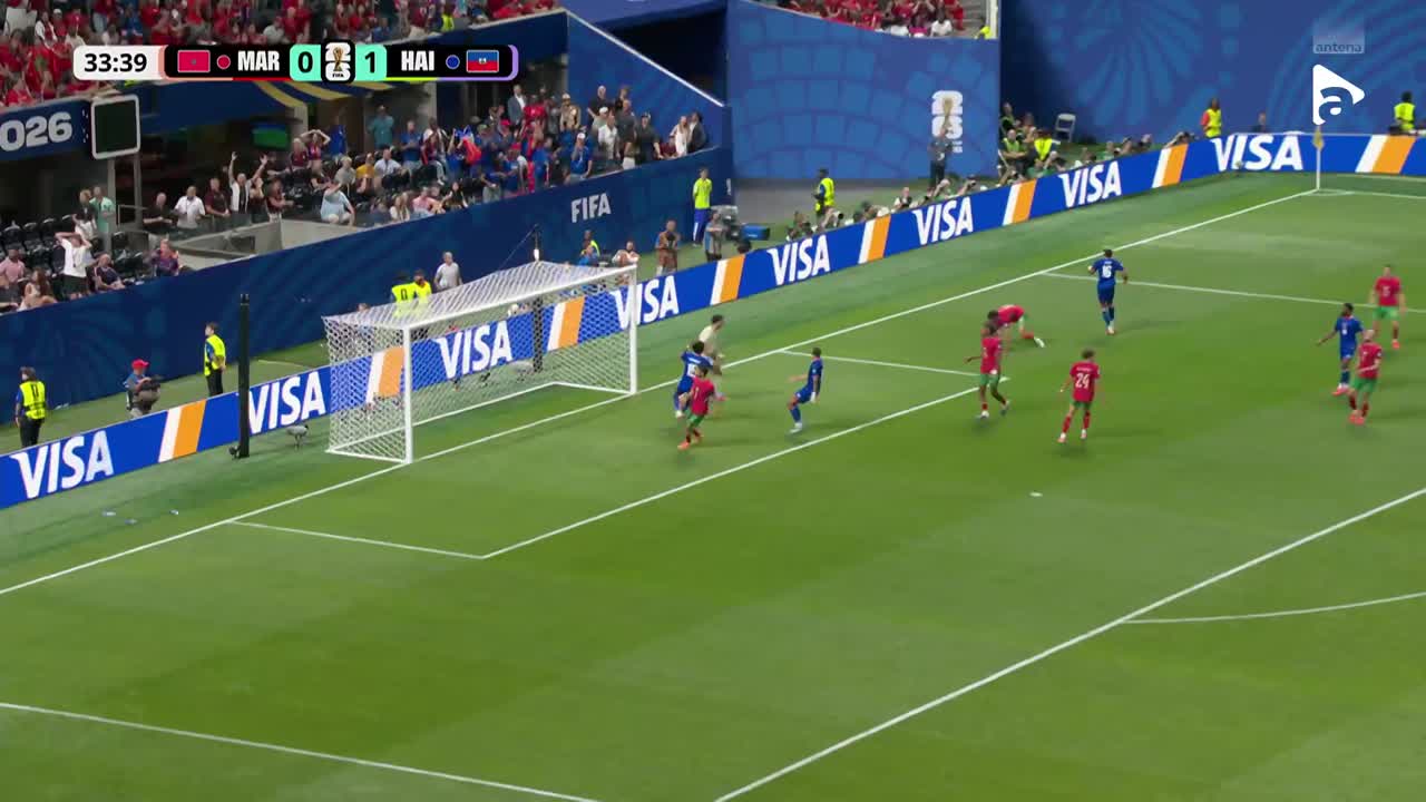 Joseph șutează peste poarta lui Bono | Maroc - Haiti
