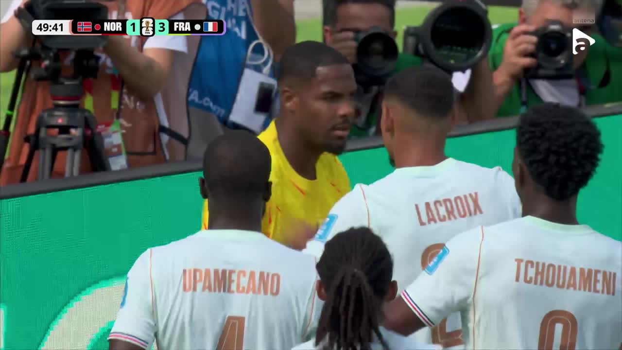 Penalty ratat! Mike Maignan îl oprește pe Jorgen Strand Larsen | Norvegia - Franța