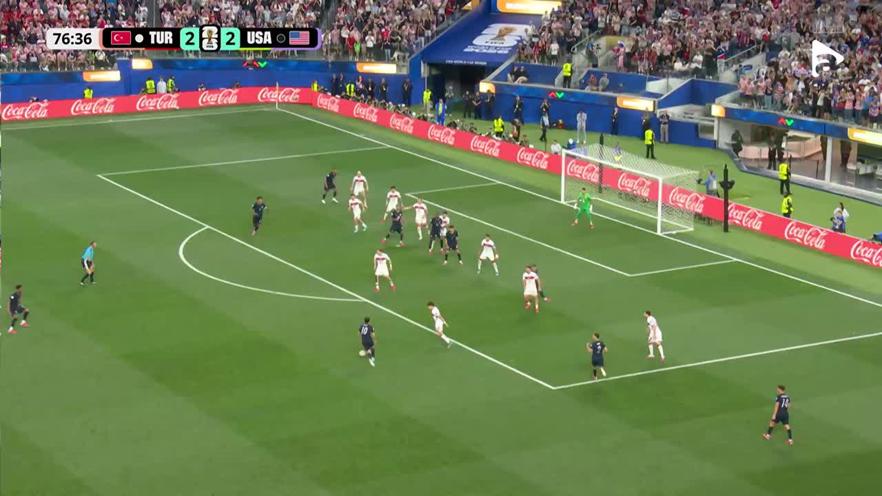 Pulisic trage pe lângă poarta lui Cakir | Turcia - SUA