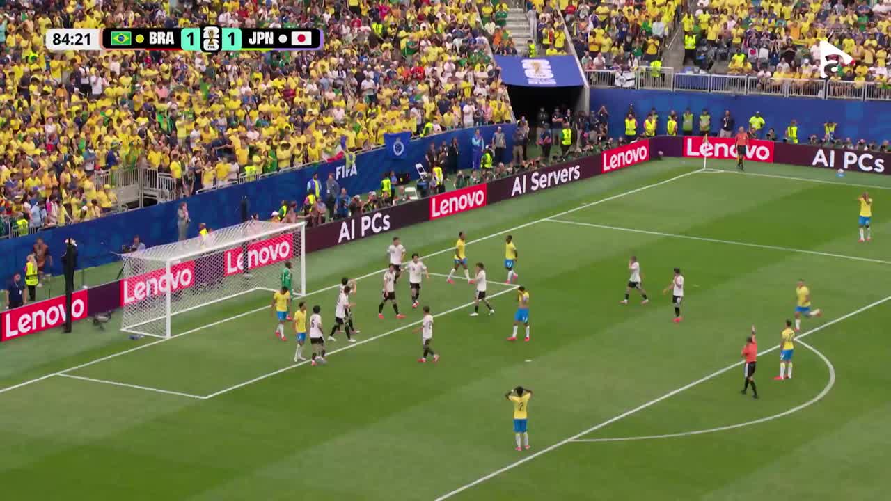 Ocazie Brazilia! Rayan șutează din lovitură liberă, dar apărarea respinge | Brazilia - Japonia