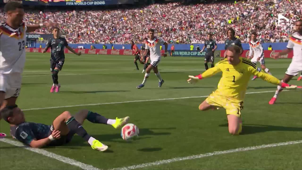 Ocazie Paraguay! Alfaro șutează, dar Manuel Neuer respinge | Germania - Paraguay