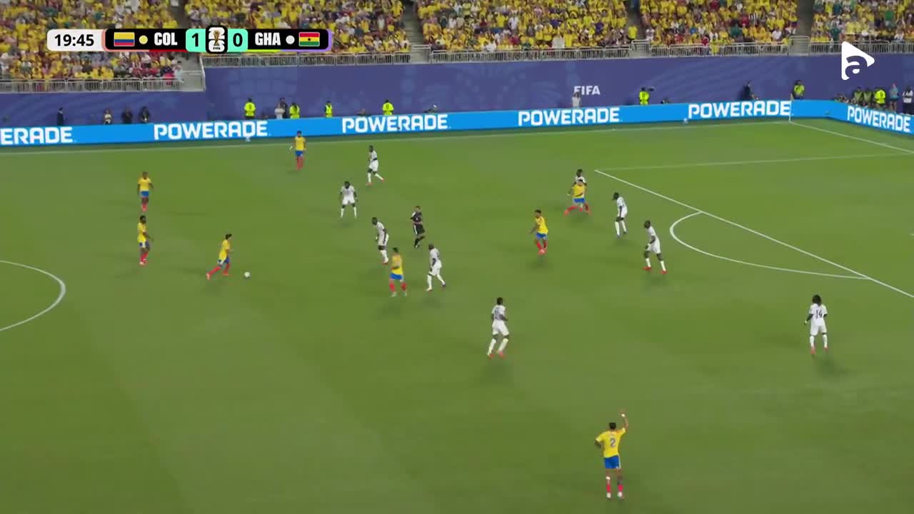 Luis Diaz șutează puternic de la distanță, dar portarul reține | Columbia - Ghana
