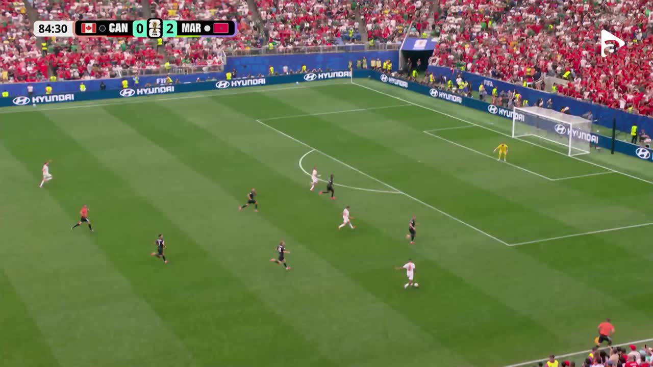 Soufiane Rahimi, la un pas de gol! Execuția sa se oprește în bară | Canada - Maroc