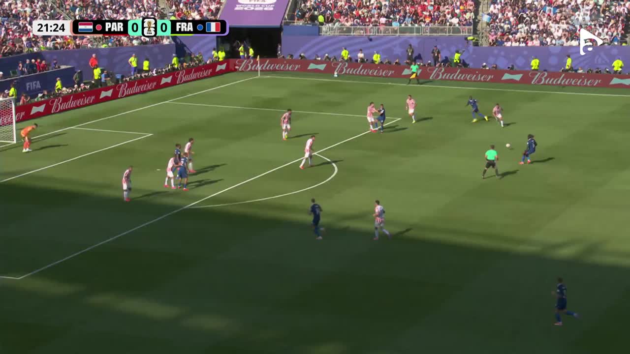 Șutul lui Manu Kone este deviat în corner | Paraguay - Franța