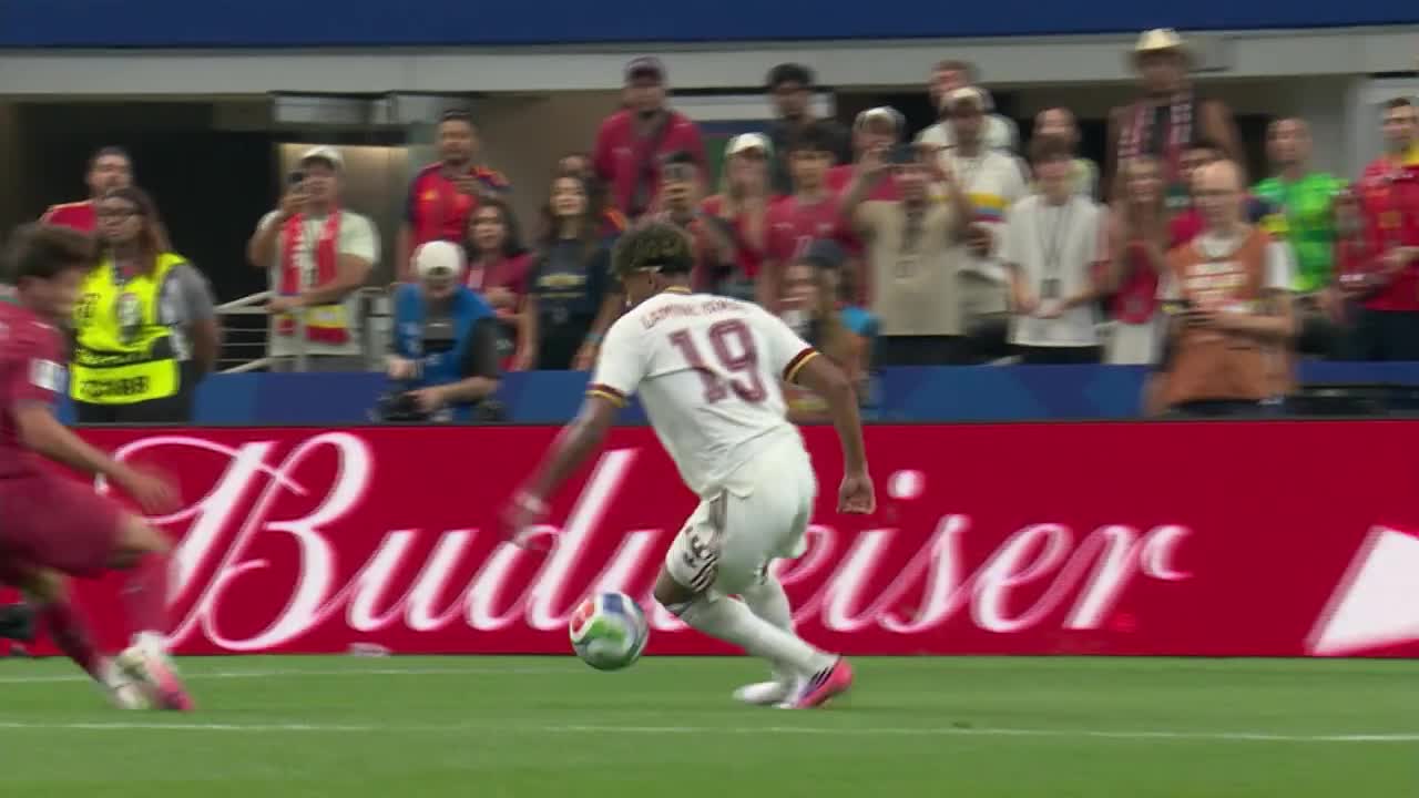 Dublă paradă Diogo Costa (min. 16) | Portugalia - Spania