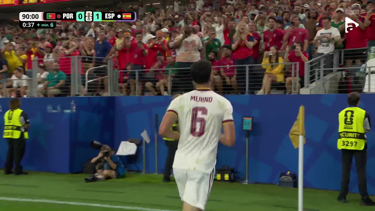 Mikel Merino marchează cu un şut pe jos | Portugalia - Spania