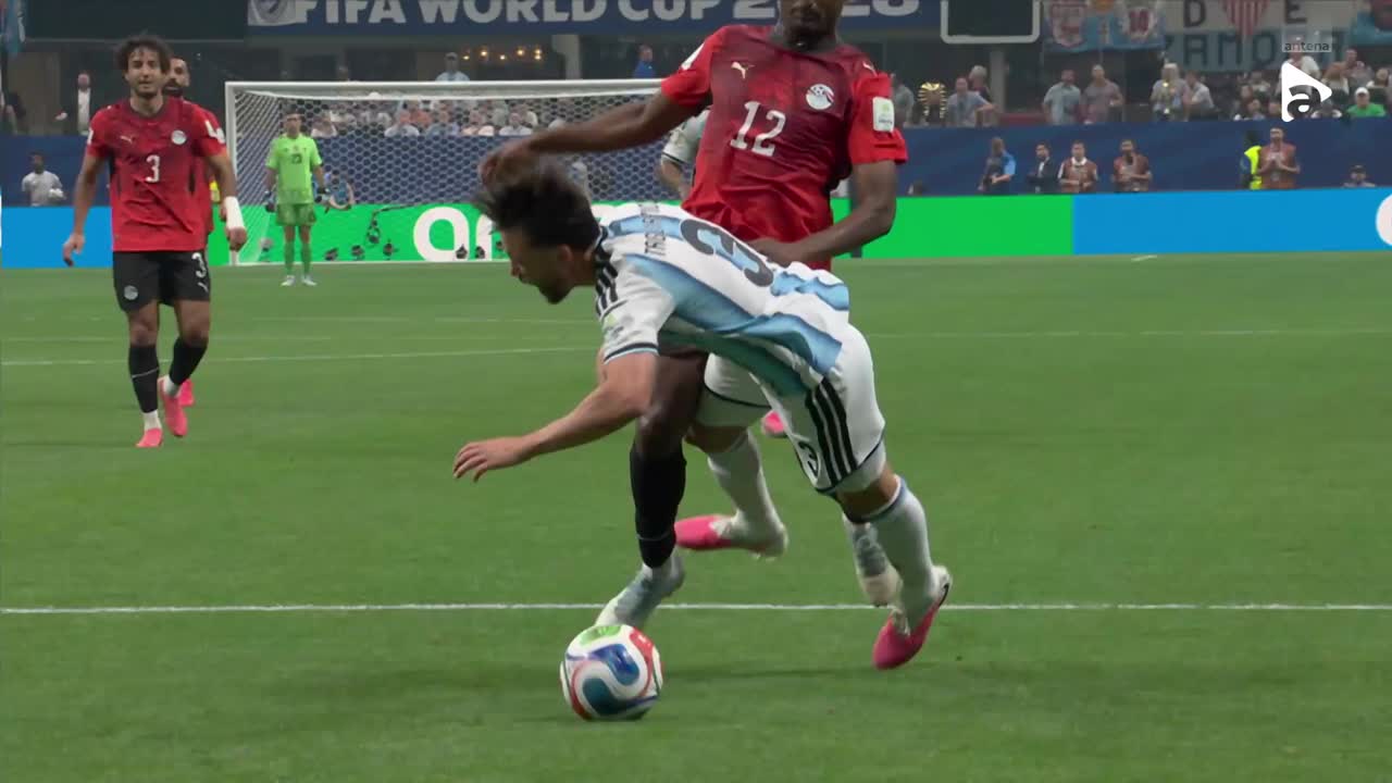 Messi ratează un penalty | Argentina - Egipt