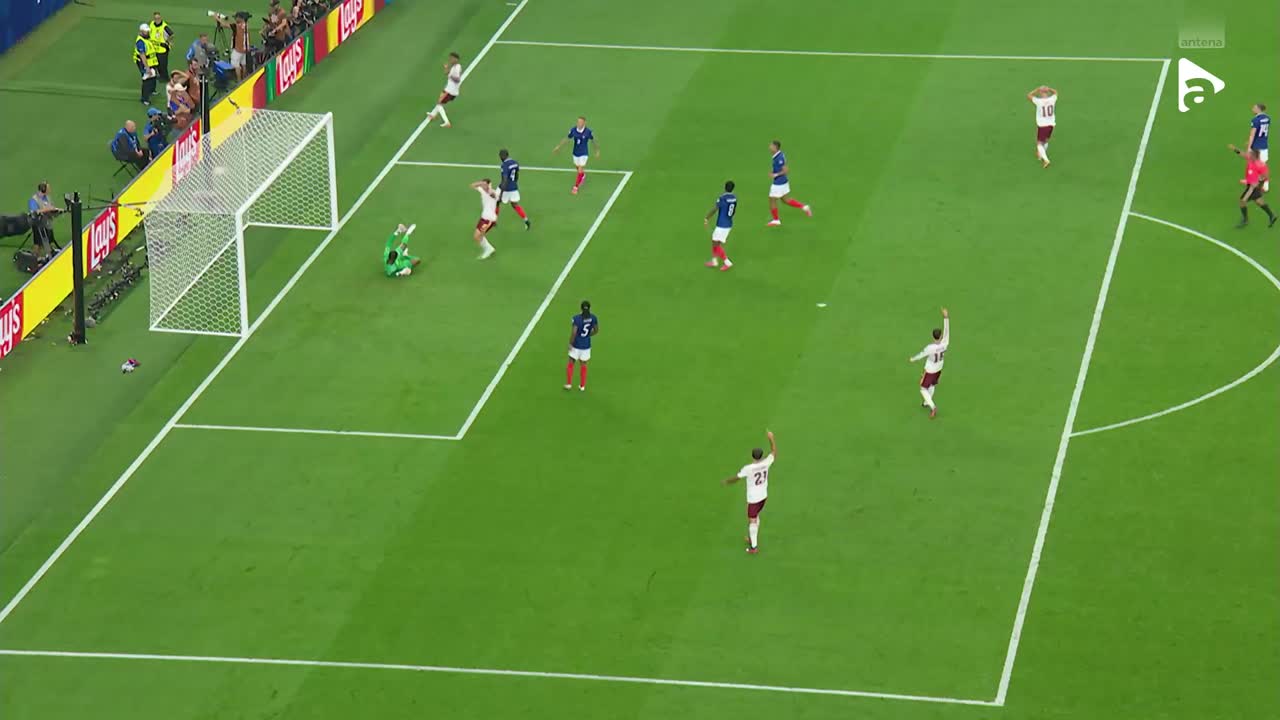 Fabian Ruiz, blocat  în ultimul moment de Upamecano | Franța - Spania