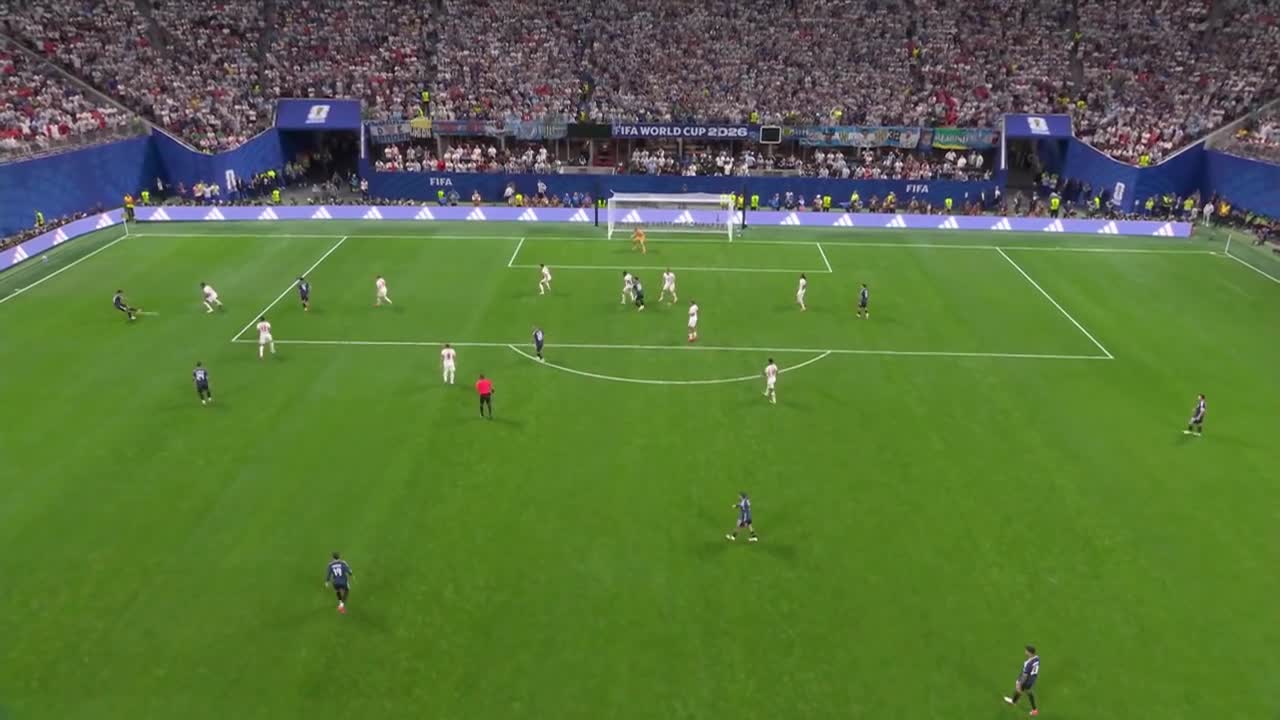 GOL! Lautaro Martinez dă lovitura &icirc;n minutul 92! | Anglia - Argentina