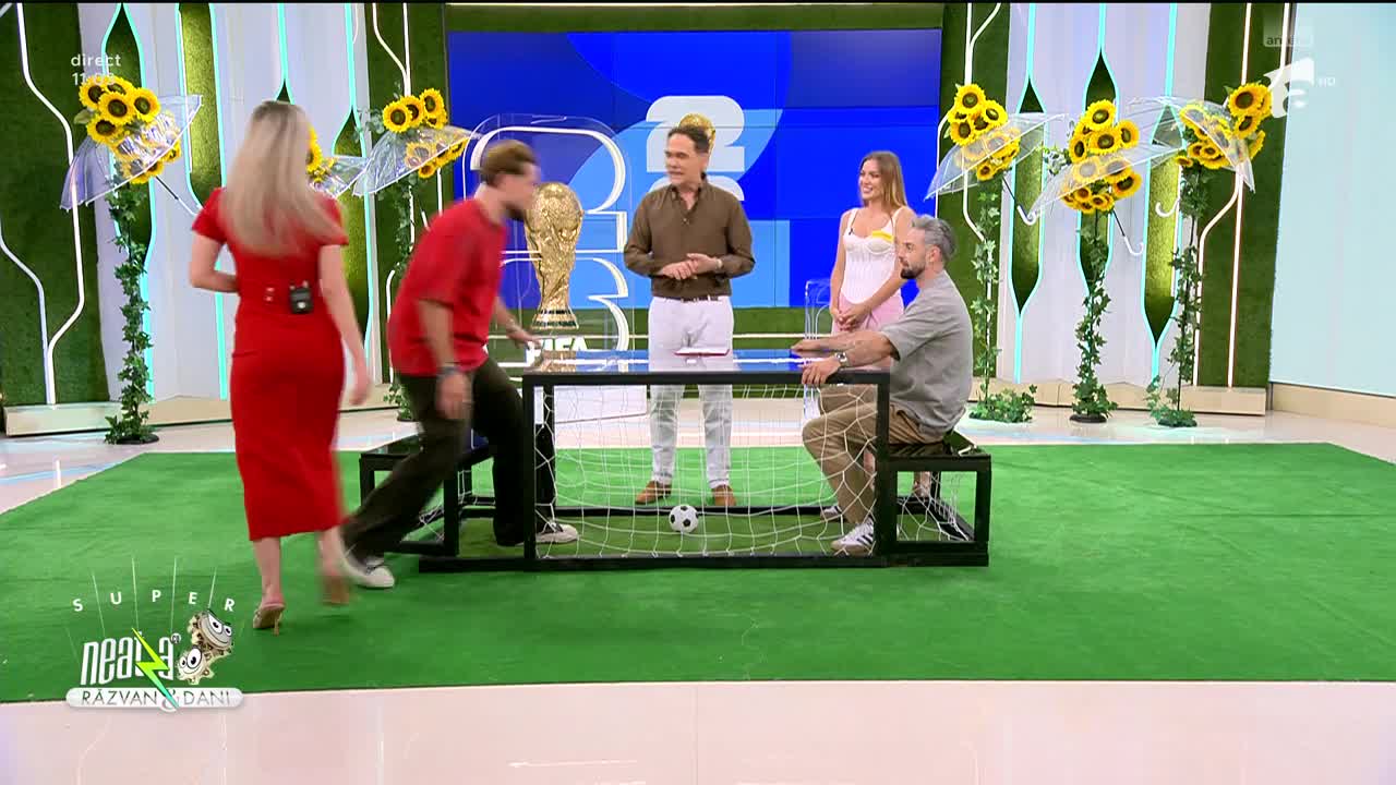 Super Neatza. Competiția &bdquo;Miss Mondial: Fotbal pe tocuri". Narcisa și Alexandra, ultimele semifinaliste