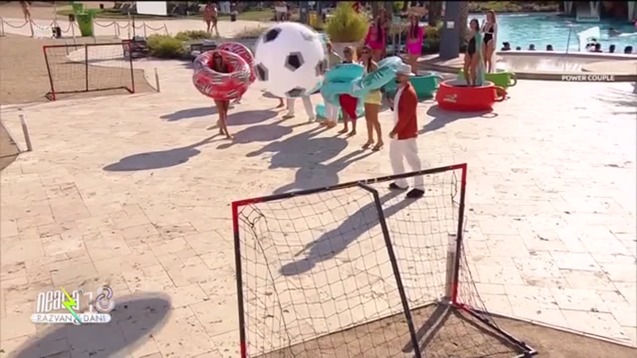 Super Neatza. Sumo Fotbal! Distracție și dueluri spectaculoase