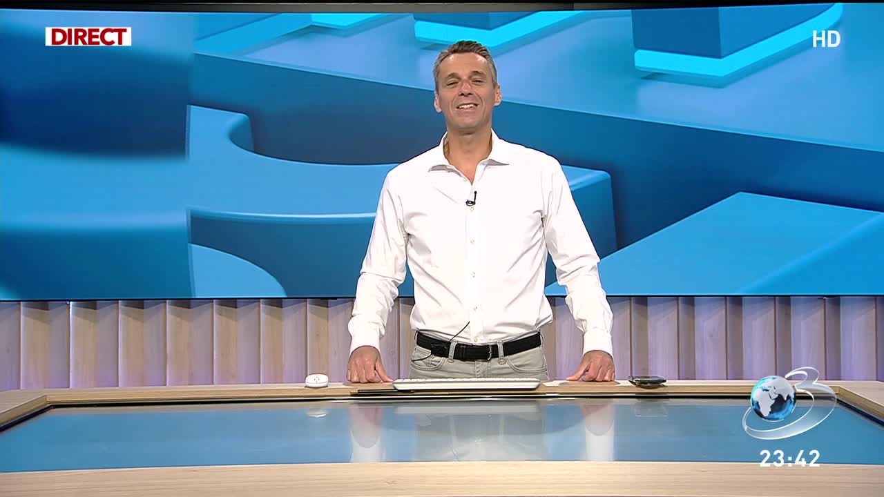 În gura presei