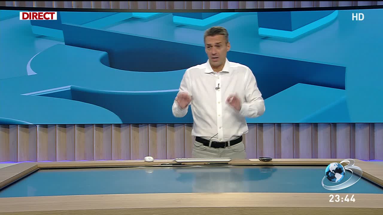 În gura presei