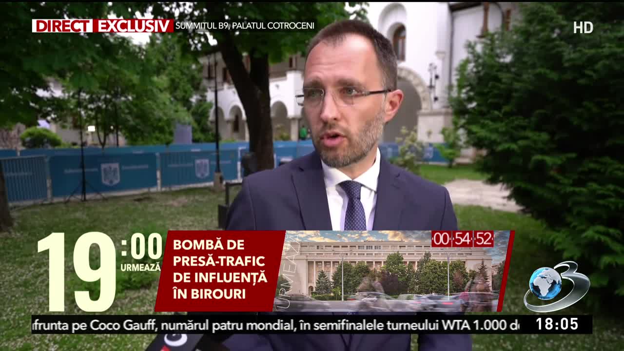 News Hour with CNN
