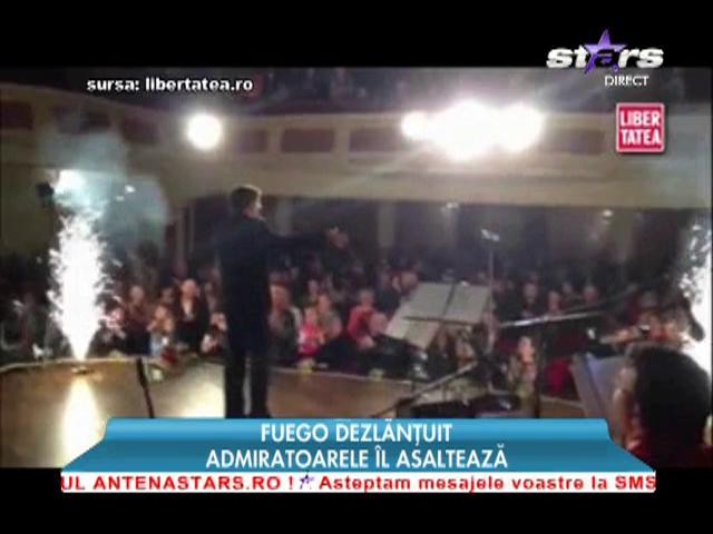 Fuego dezlantuit! Admiratoarele il asalteaza