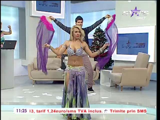 Jasmine dă trezirea &icirc;n paşi de belly dance