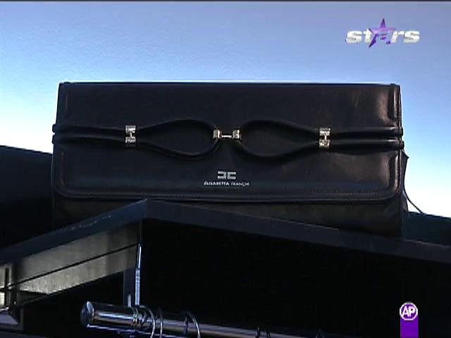 Ana Maria vrea să devină sosia Angelinei Jolie