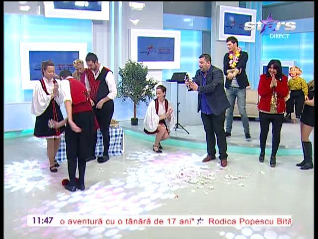 Ionuţ Galani c&acirc;ntă la Star Matinal